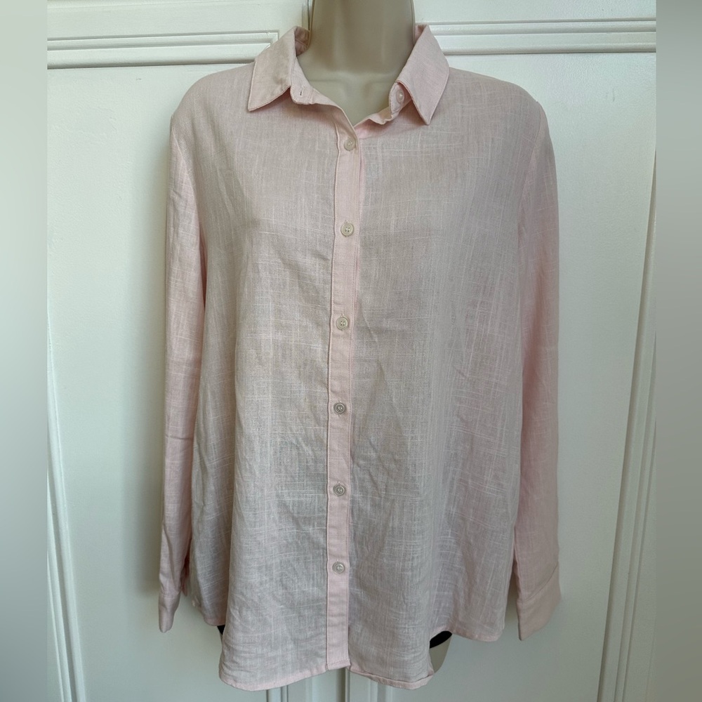 Francesca Mi Ami Soft Pink Button Down Linen Blouse. Size Medium